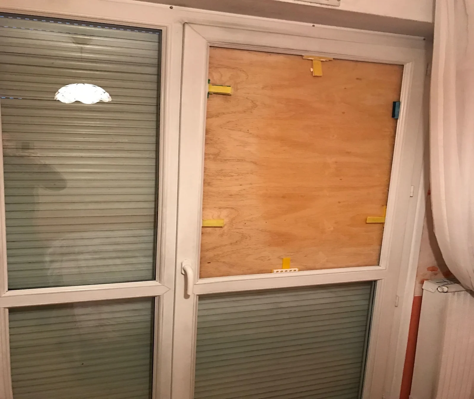 Sécurisation après effraction vitrier à Hautefort