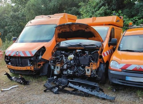 Enlèvement de véhicules utilitaires à Billom - Service professionnel d'enlèvement d'épaves.